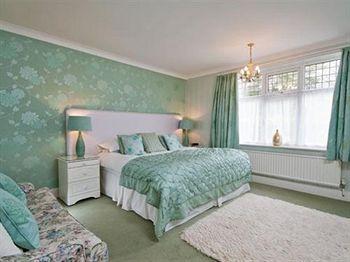 Grovefield Manor Poole